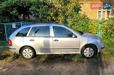 Універсал Skoda Fabia 2003 в Луцьку