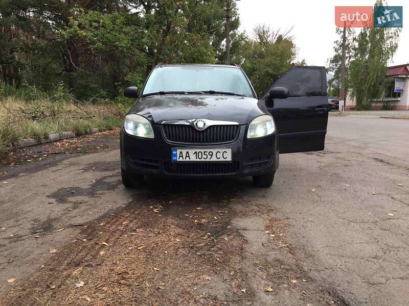 Универсал Skoda Fabia 2009 в Киеве