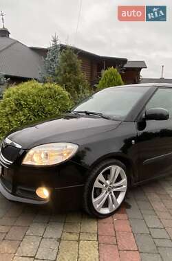 Хэтчбек Skoda Fabia 2009 в 
