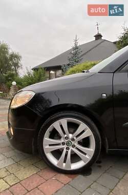 Хэтчбек Skoda Fabia 2009 в 