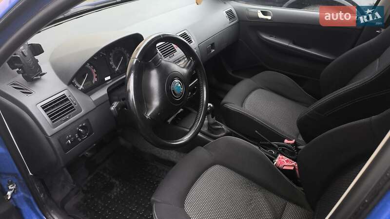 Універсал Skoda Fabia 2006 в Чернівцях