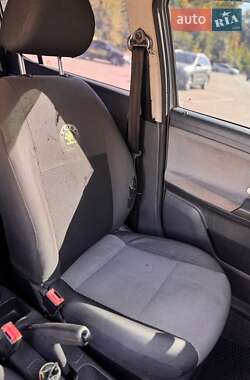 Хэтчбек Skoda Fabia 2008 в 