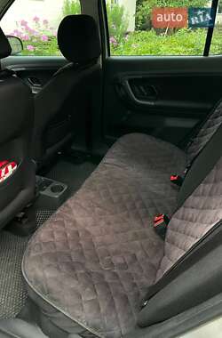 Хэтчбек Skoda Fabia 2011 в 