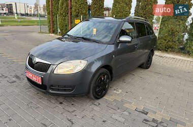 Універсал Skoda Fabia 2008 в Луцьку