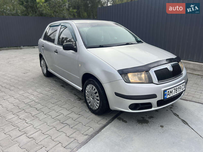 Хетчбек Skoda Fabia 2005 в Житомирі