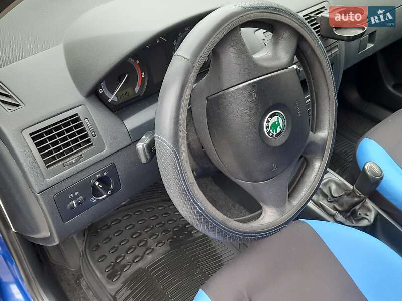 Хэтчбек Skoda Fabia 2007 в Киеве