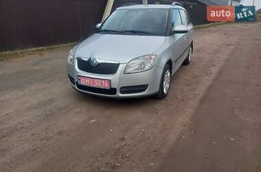 Универсал Skoda Fabia 2010 в 
