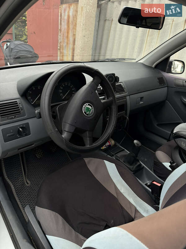 Хетчбек Skoda Fabia 2002 в Миколаєві