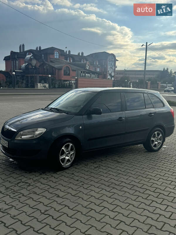 Универсал Skoda Fabia 2011 в Дрогобыче