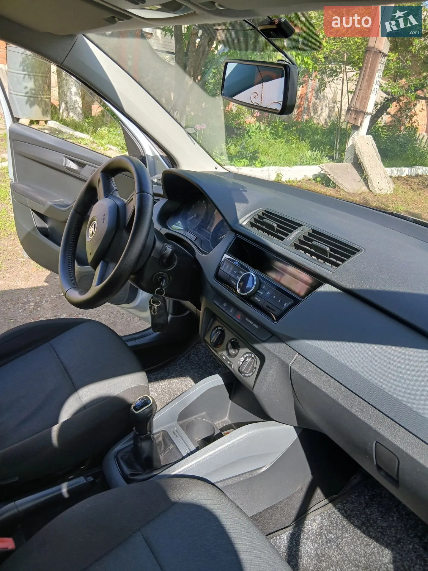 2015 Skoda Fabia - мініатюра 3
