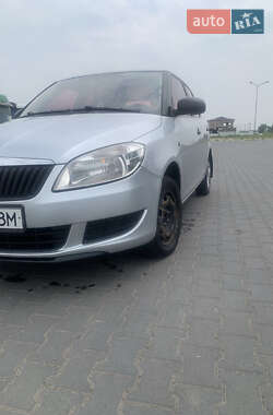 Хетчбек Skoda Fabia 2012 в 