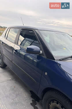 Хэтчбек Skoda Fabia 2012 в 