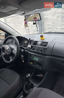 Хэтчбек Skoda Fabia 2012 в 