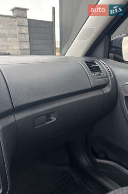 Хэтчбек Skoda Fabia 2012 в 