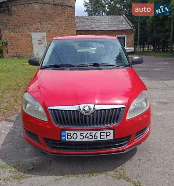 Хэтчбек Skoda Fabia 2014 в Кривом Роге фото Хэтчбек Skoda Fabia 2014 в Кривом Роге