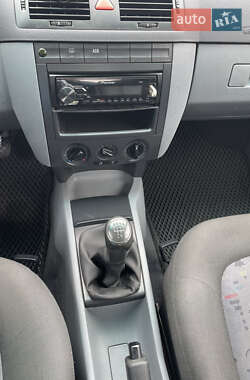 Хэтчбек Skoda Fabia 2001 в 
