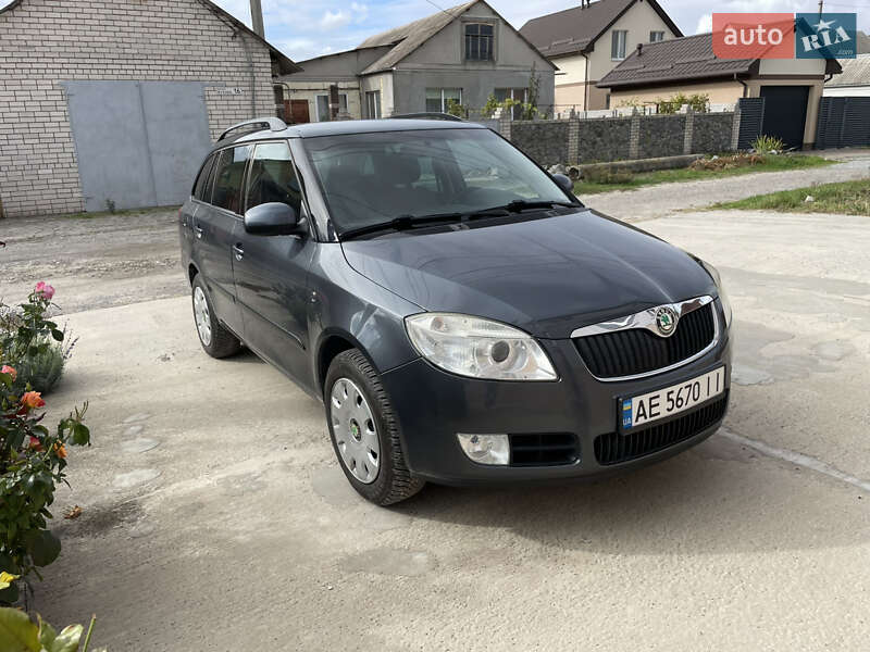 Універсал Skoda Fabia 2008 в Дніпрі