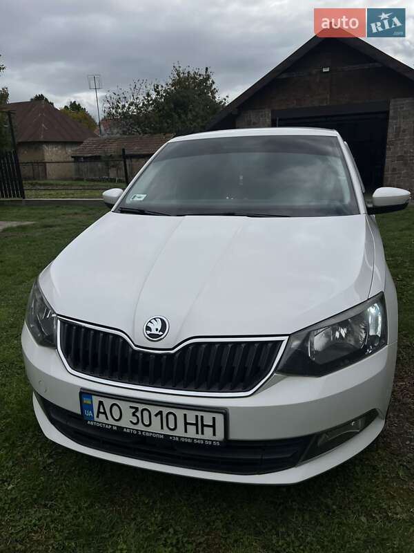 Універсал Skoda Fabia 2015 в Ужгороді