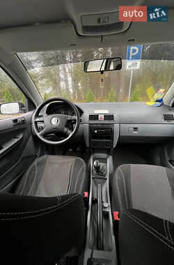 Универсал Skoda Fabia 2002 в 