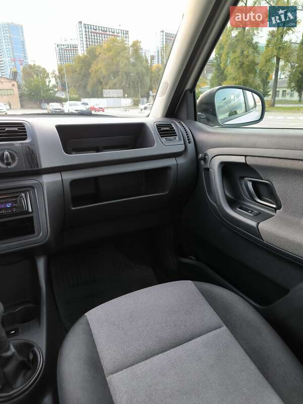 Хэтчбек Skoda Fabia 2012 в Киеве