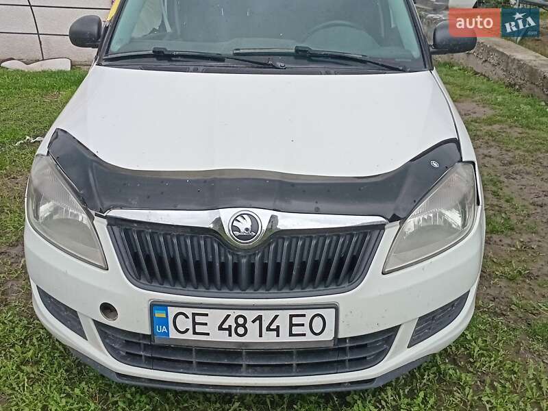 Хэтчбек Skoda Fabia 2014 в Черновцах