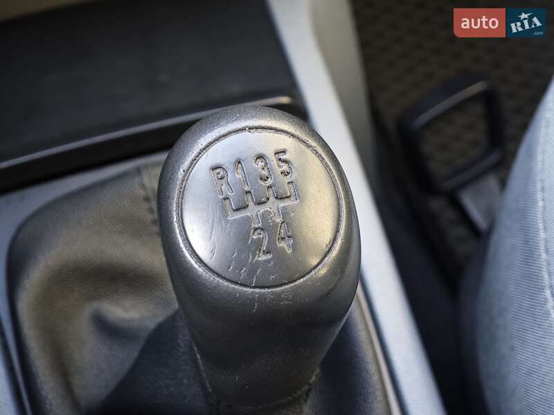 Хетчбек Skoda Fabia 2001 в Києві