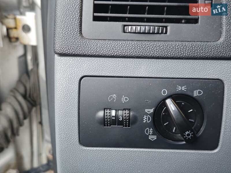 Хетчбек Skoda Fabia 2001 в Києві