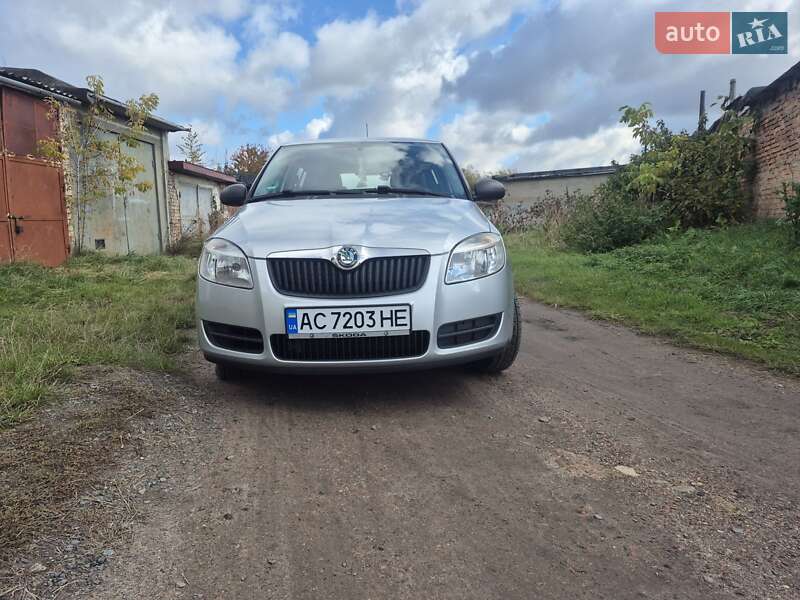Хэтчбек Skoda Fabia 2008 в Нововолынске