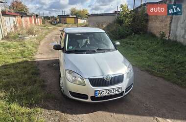 Хэтчбек Skoda Fabia 2008 в Нововолынске