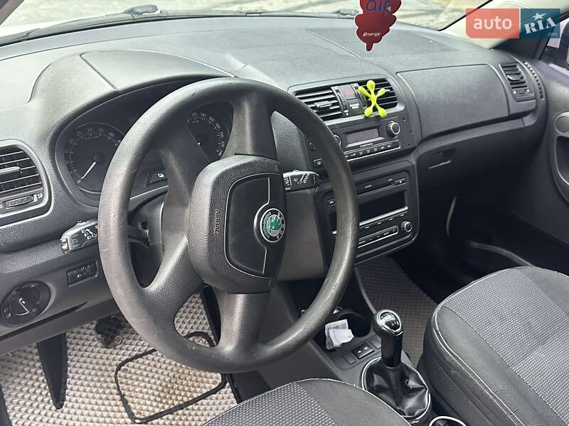 Універсал Skoda Fabia 2011 в Тячеві фото 10 Універсал Skoda Fabia 2011 в Тячеві