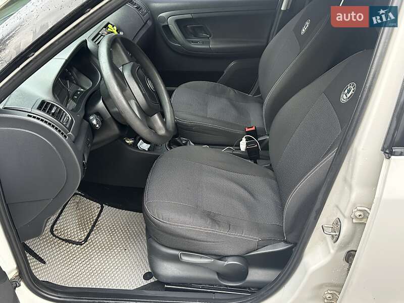 Універсал Skoda Fabia 2011 в Тячеві фото 8 Універсал Skoda Fabia 2011 в Тячеві