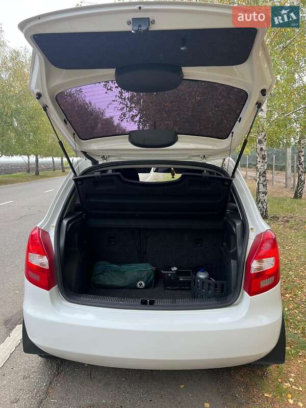 Хетчбек Skoda Fabia 2012 в Дніпрі фото 3 Хетчбек Skoda Fabia 2012 в Дніпрі