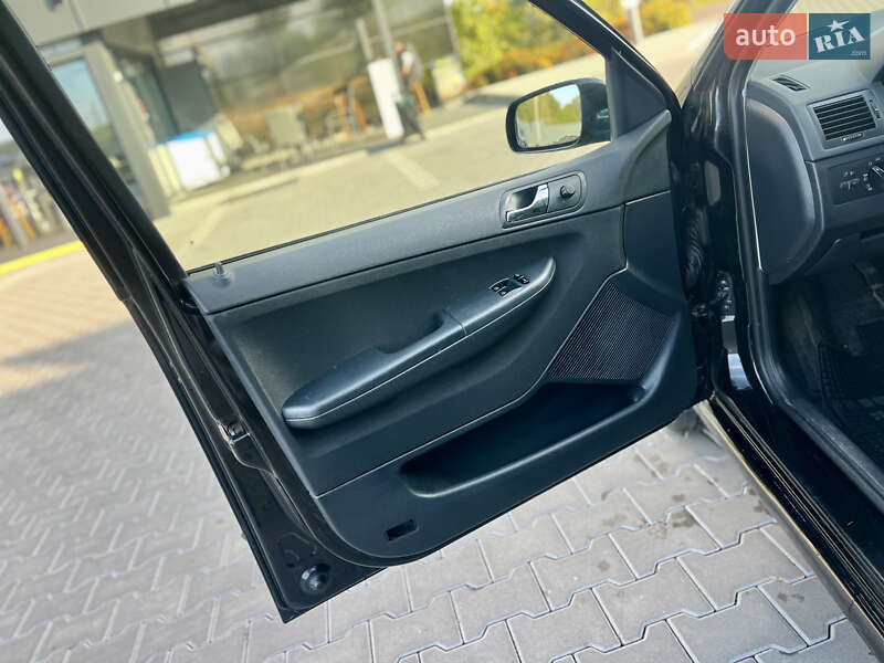 Хэтчбек Skoda Fabia 2005 в Владимире фото 21 Хэтчбек Skoda Fabia 2005 в Владимире