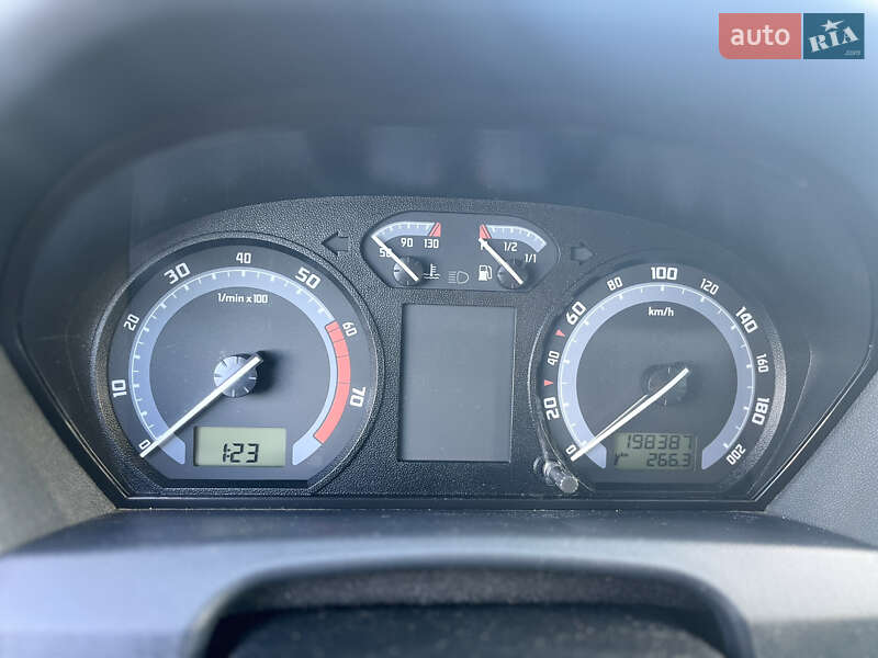 Хэтчбек Skoda Fabia 2005 в Владимире фото 26 Хэтчбек Skoda Fabia 2005 в Владимире