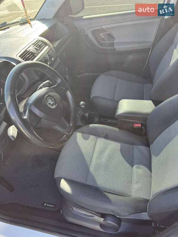 Хэтчбек Skoda Fabia 2014 в Киеве фото 5 Хэтчбек Skoda Fabia 2014 в Киеве