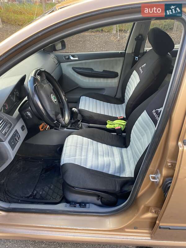 Хэтчбек Skoda Fabia 2001 в Умани фото 13 Хэтчбек Skoda Fabia 2001 в Умани