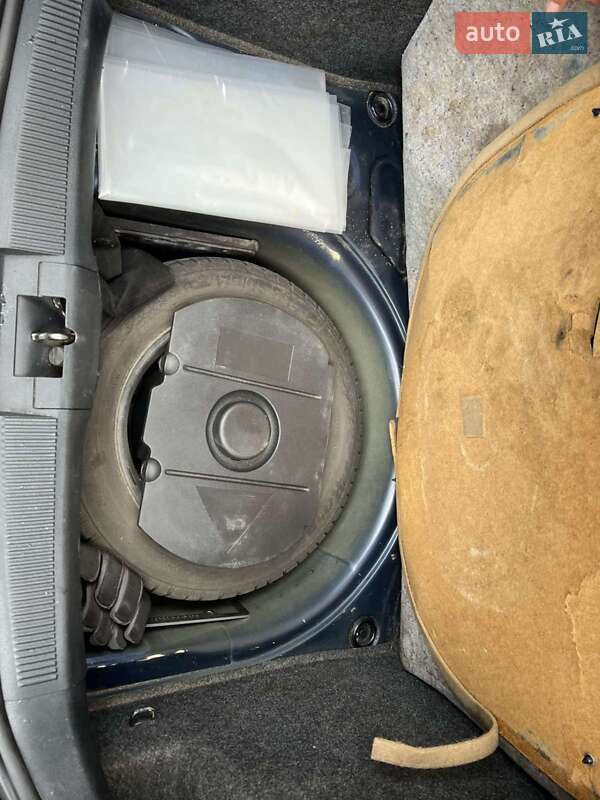 Хетчбек Skoda Fabia 2003 в Звягелі