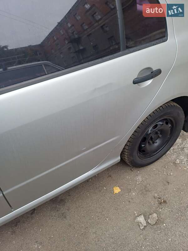 Хетчбек Skoda Fabia 2007 в Дніпрі