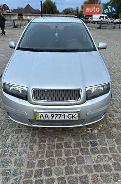 Хетчбек Skoda Fabia 2004 в Первомайську