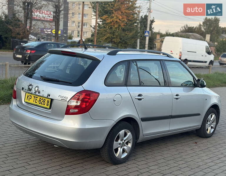 Универсал Skoda Fabia 2010 в Ровно фото 8 Универсал Skoda Fabia 2010 в Ровно