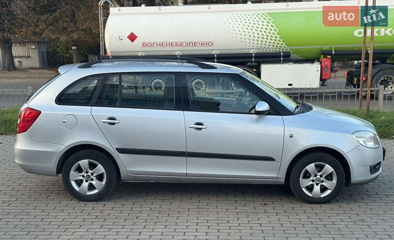 Универсал Skoda Fabia 2010 в Ровно фото 9 Универсал Skoda Fabia 2010 в Ровно