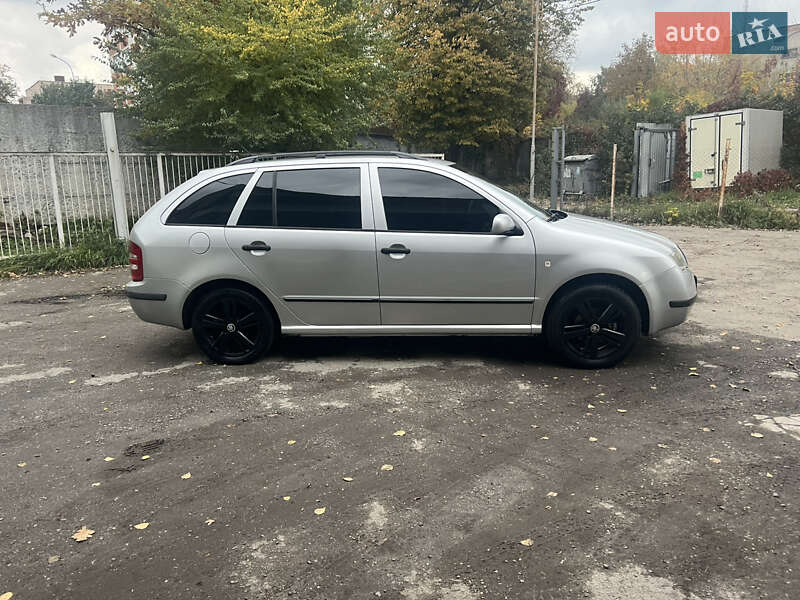 Универсал Skoda Fabia 2003 в Тернополе