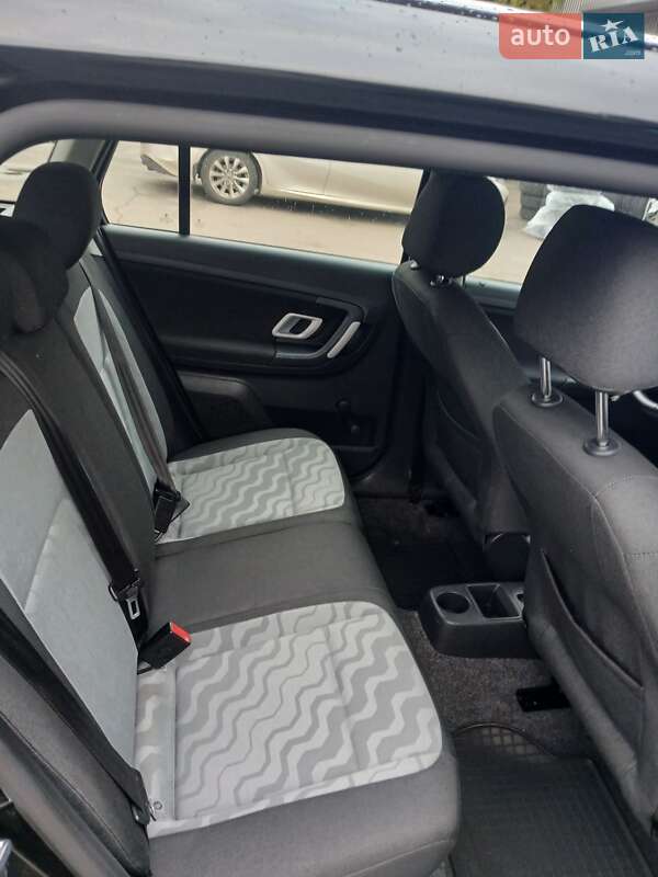 Универсал Skoda Fabia 2009 в Чернигове