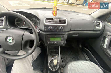 Універсал Skoda Fabia 2008 в  фото 12 Універсал Skoda Fabia 2008 в