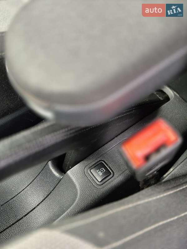Хэтчбек Skoda Fabia 2009 в Луцке