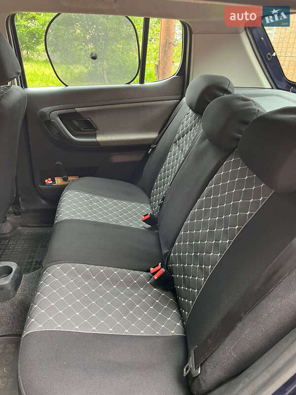 Хэтчбек Skoda Fabia 2011 в Львове