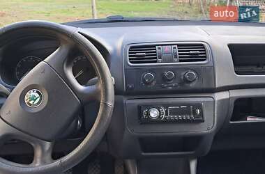 Хэтчбек Skoda Fabia 2008 в  фото 4 Хэтчбек Skoda Fabia 2008 в