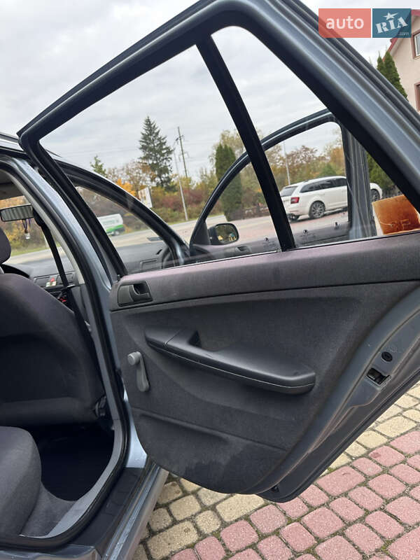 Универсал Skoda Fabia 2002 в Тернополе