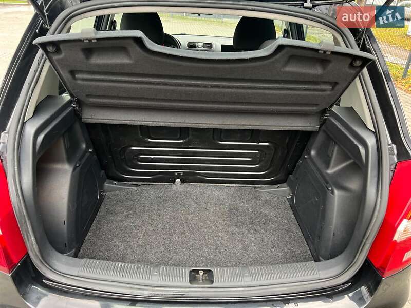 Хэтчбек Skoda Fabia 2008 в Луцке