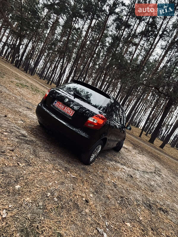 Хэтчбек Skoda Fabia 2008 в Солоницевке